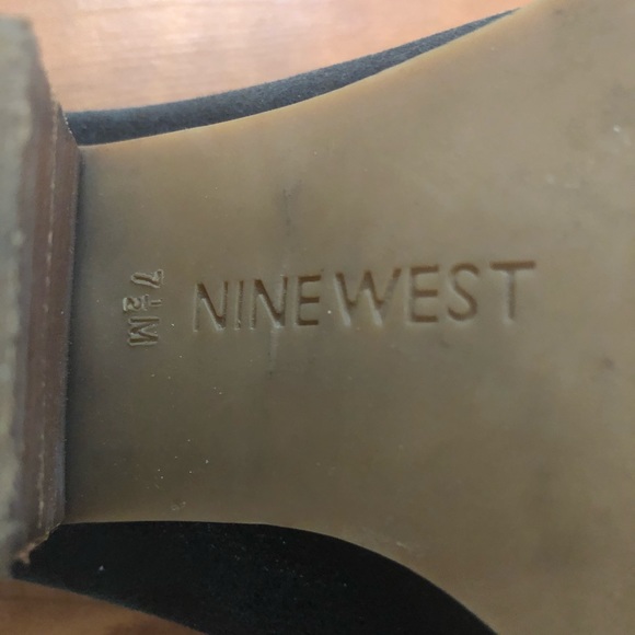 ‼️SOLD ON MARKETPLACE‼️ Black Suede Clogs - Picture 3 of 3